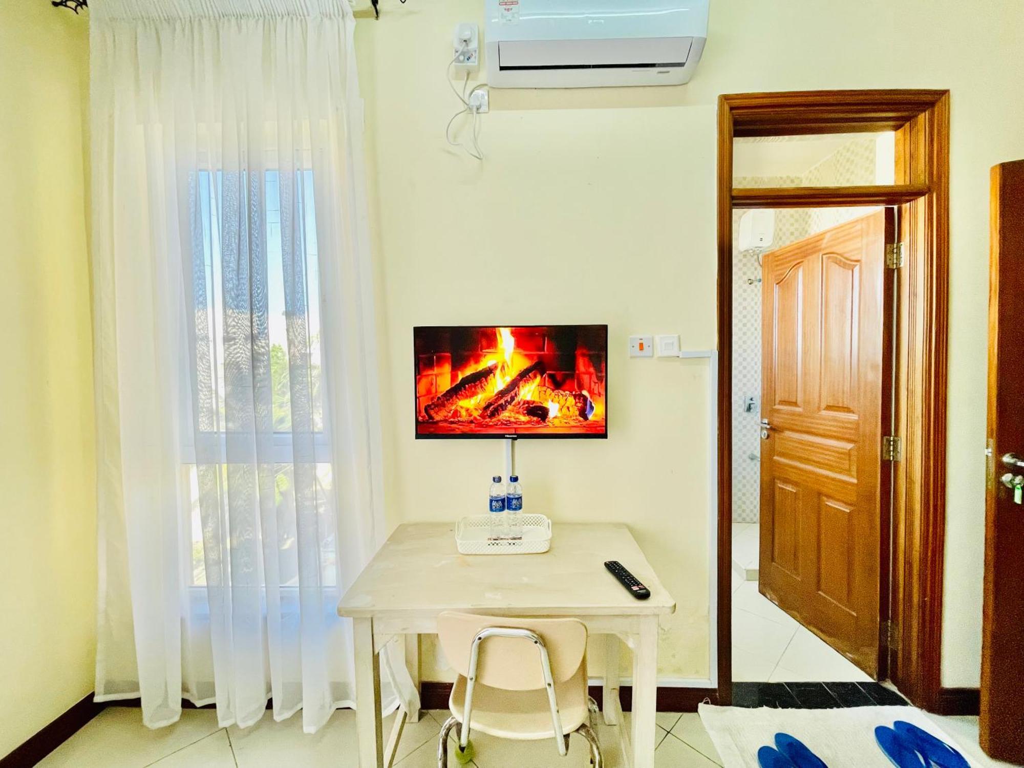 Bed and Breakfast Elna'S Nyali - Work & Unwind - Pool, Sea Views, Ac & Fast Wi-Fi Mombasa Exteriér fotografie