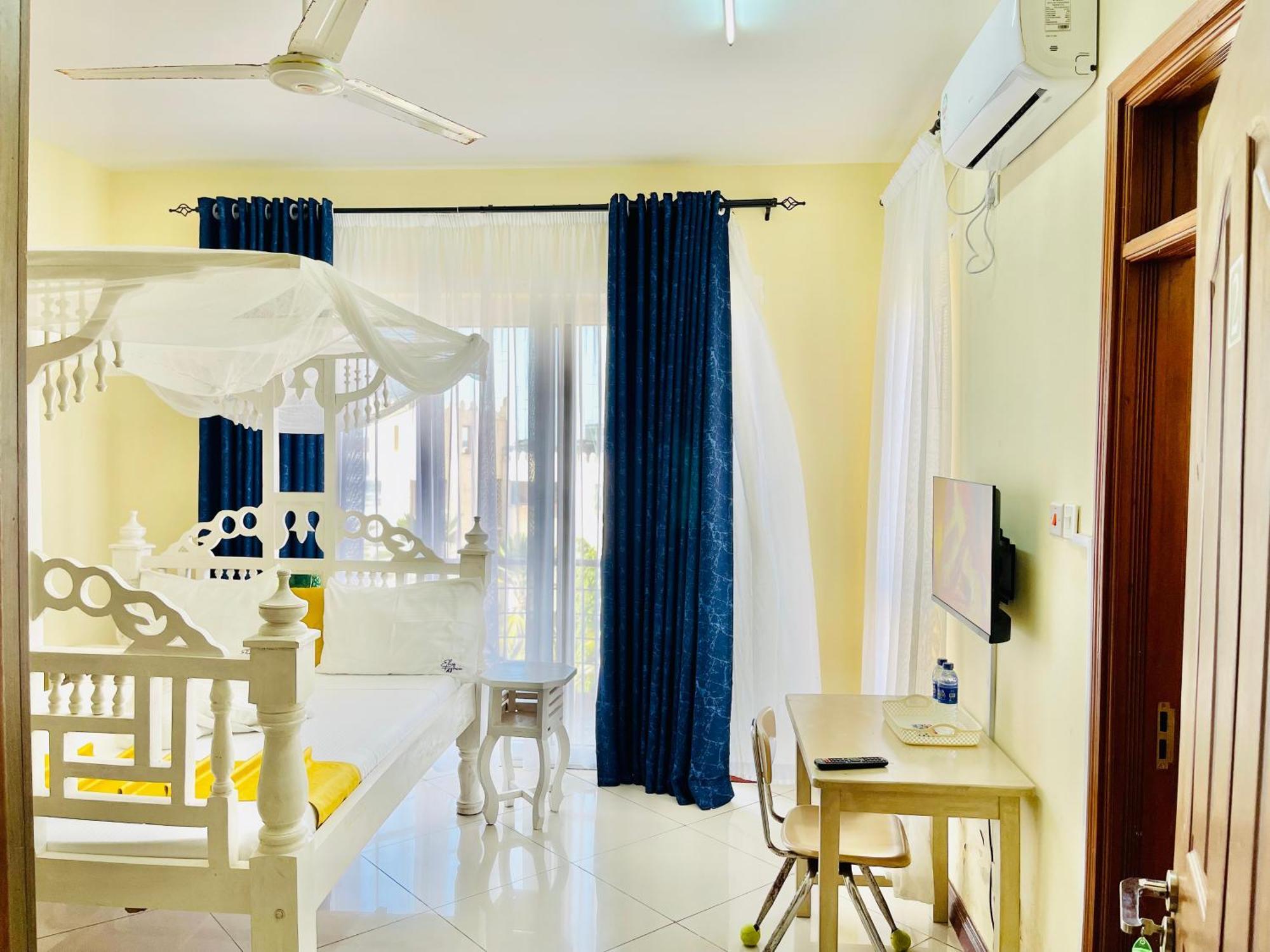 Bed and Breakfast Elna'S Nyali - Work & Unwind - Pool, Sea Views, Ac & Fast Wi-Fi Mombasa Exteriér fotografie