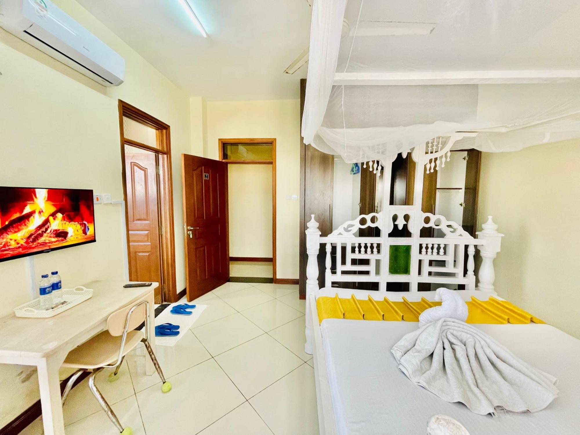 Bed and Breakfast Elna'S Nyali - Work & Unwind - Pool, Sea Views, Ac & Fast Wi-Fi Mombasa Exteriér fotografie