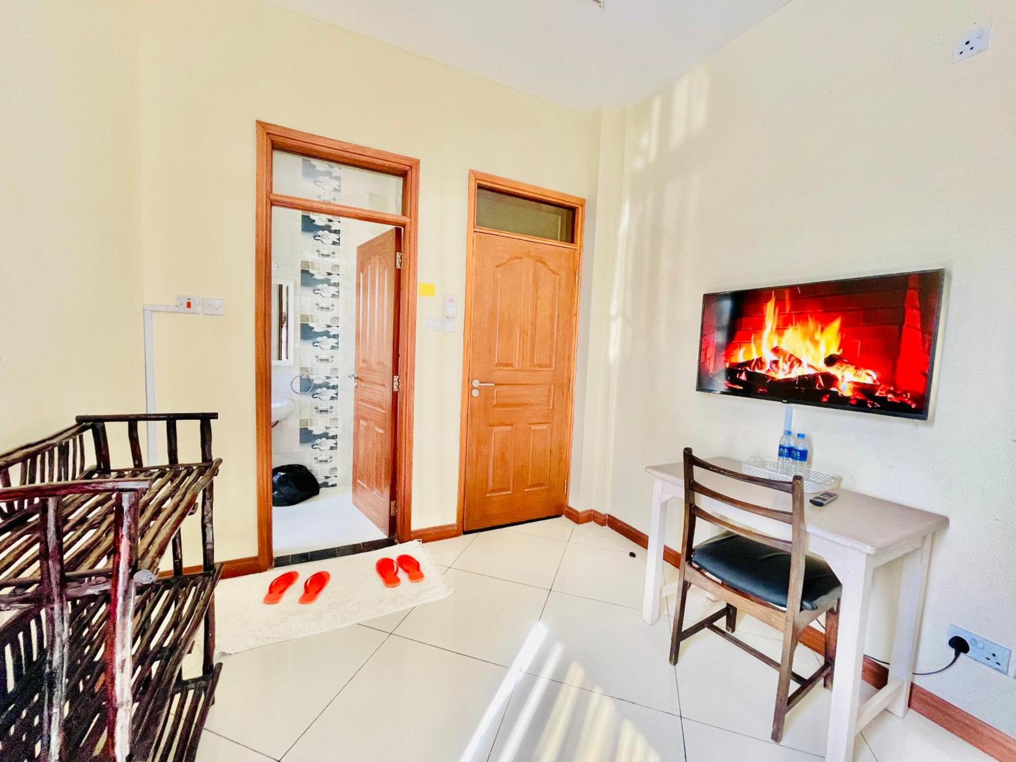 Bed and Breakfast Elna'S Nyali - Work & Unwind - Pool, Sea Views, Ac & Fast Wi-Fi Mombasa Exteriér fotografie