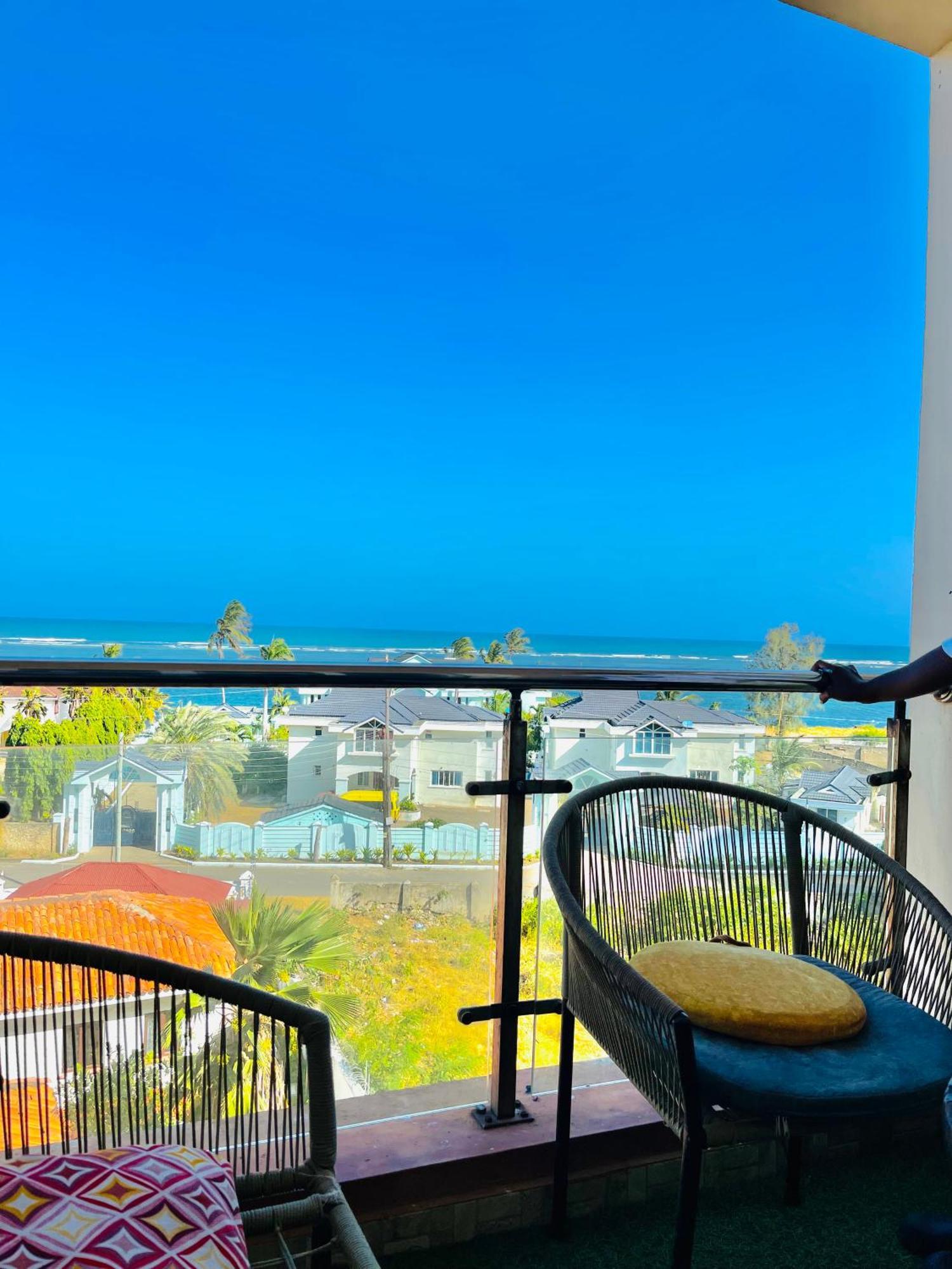 Bed and Breakfast Elna'S Nyali - Work & Unwind - Pool, Sea Views, Ac & Fast Wi-Fi Mombasa Exteriér fotografie