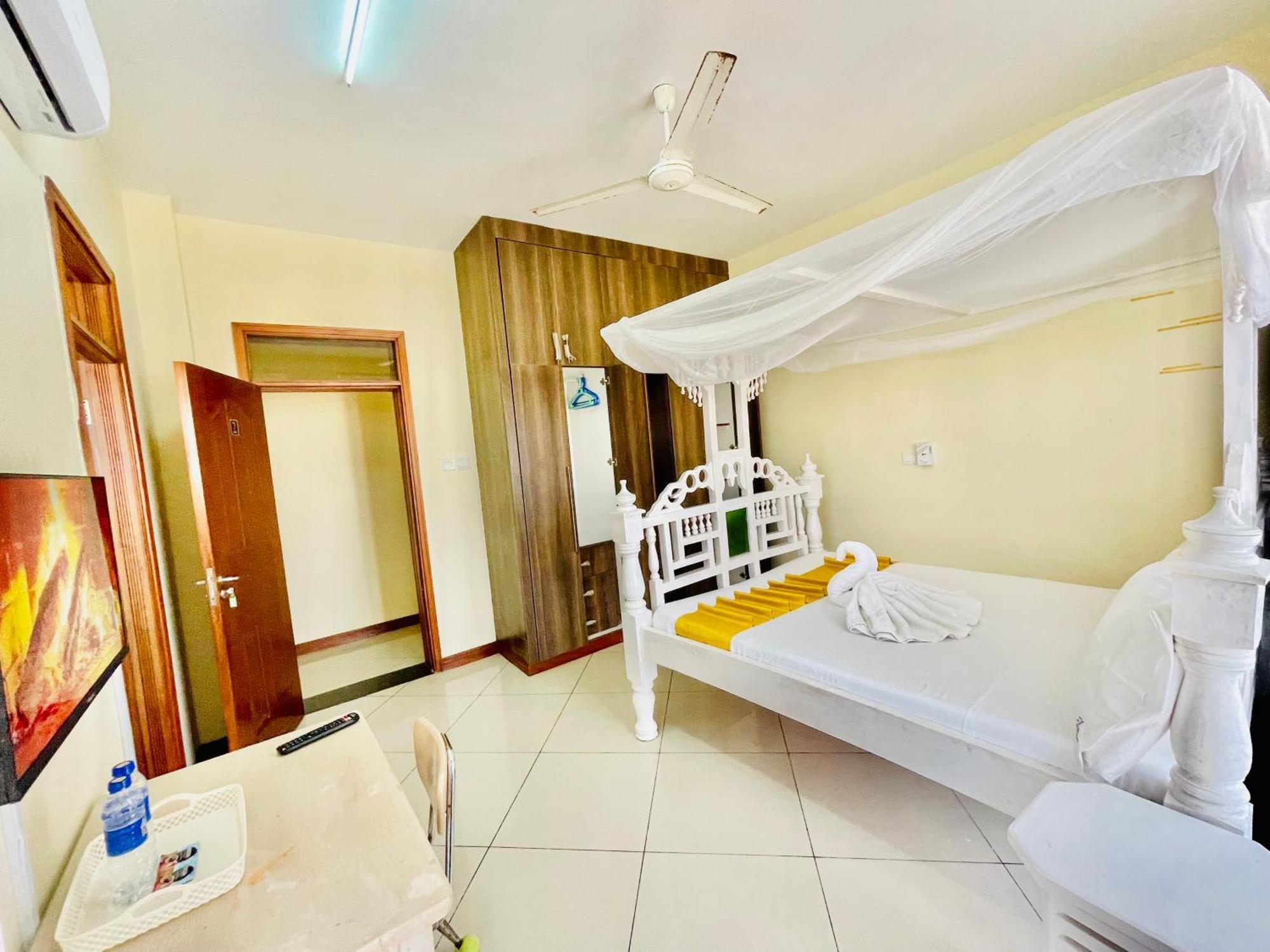 Bed and Breakfast Elna'S Nyali - Work & Unwind - Pool, Sea Views, Ac & Fast Wi-Fi Mombasa Exteriér fotografie